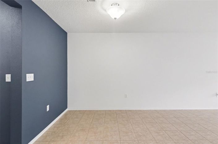 Image No.8-3 Bed Townhouse for sale