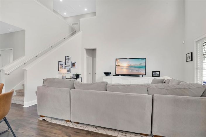Image No.8-4 Bed House for sale