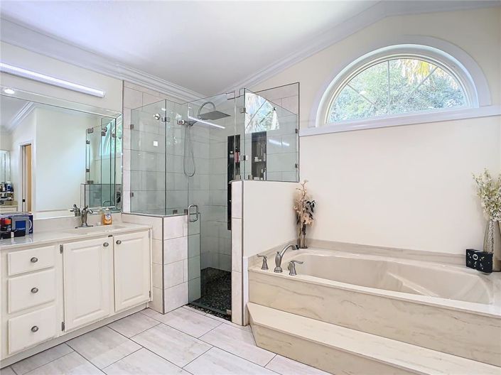Image No.39-4 Bed House for sale