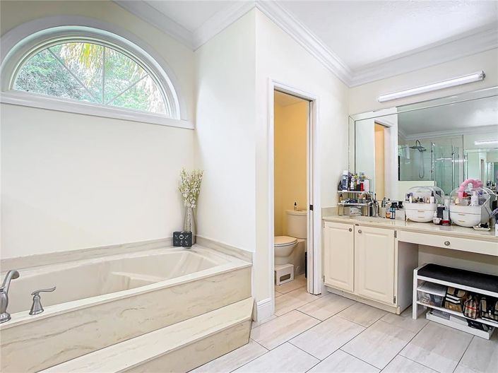 Image No.41-4 Bed House for sale