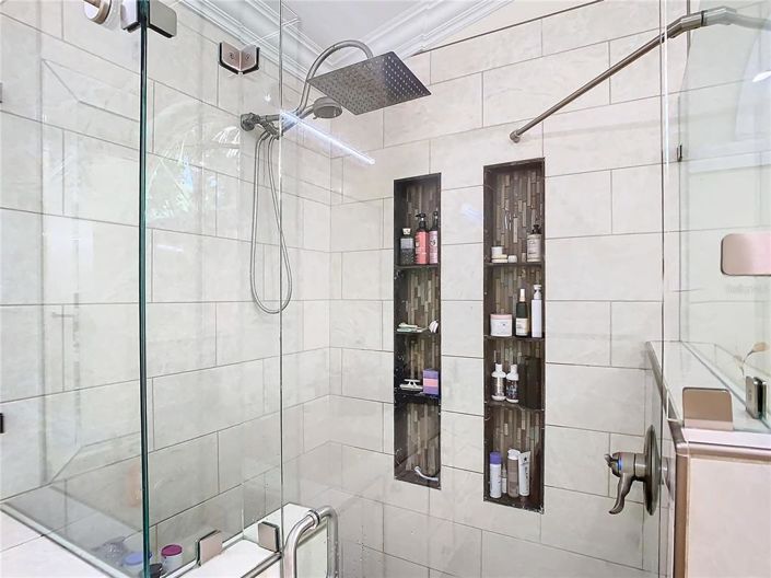 Image No.43-4 Bed House for sale