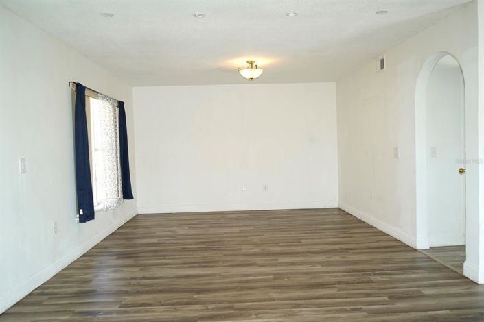 Image No.3-Maison de 5 chambres à vendre à Saint John