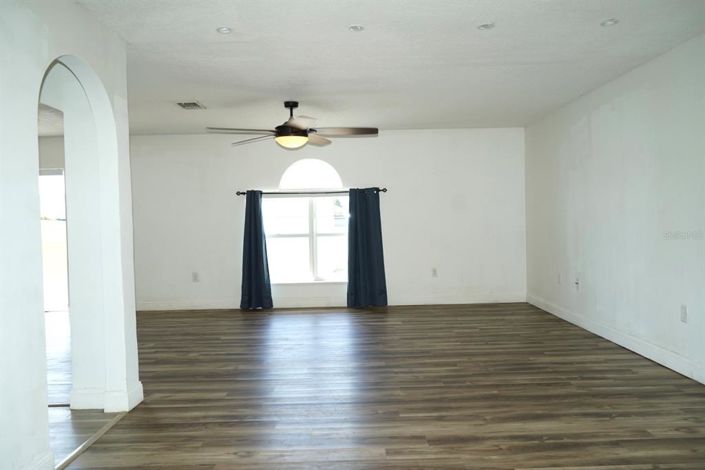 Image No.4-Maison de 5 chambres à vendre à Saint John