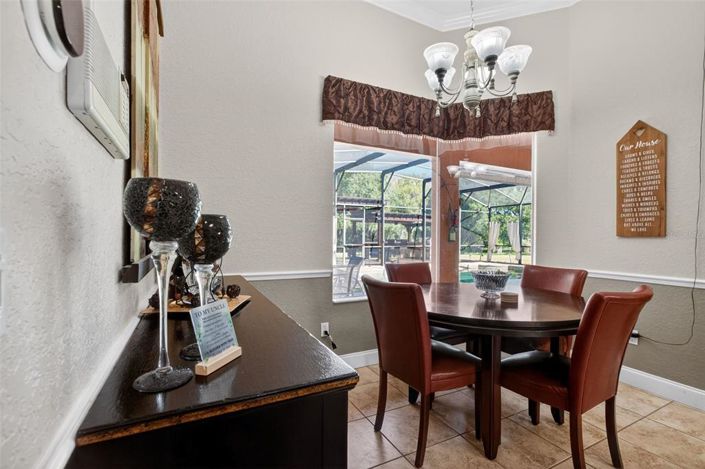 Image No.25-5 Bed House for sale