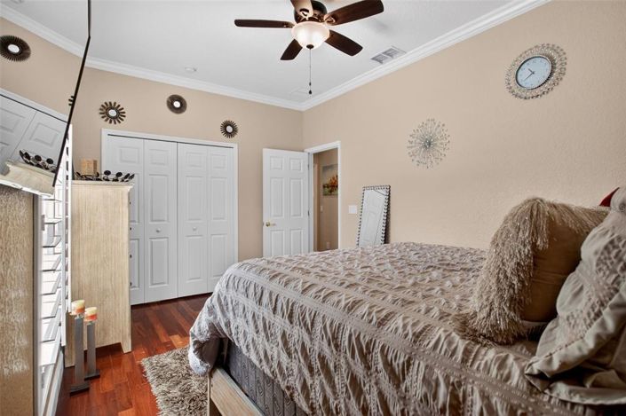 Image No.41-5 Bed House for sale