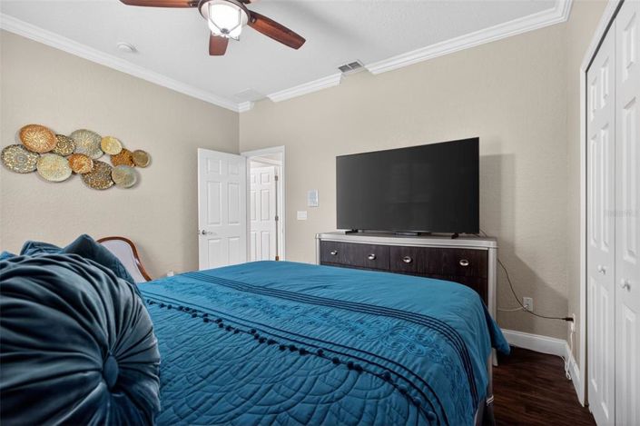Image No.43-5 Bed House for sale