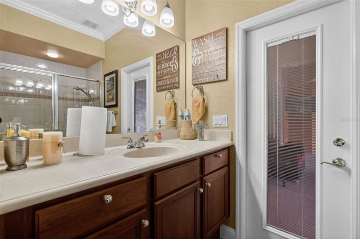 Image No.47-5 Bed House for sale
