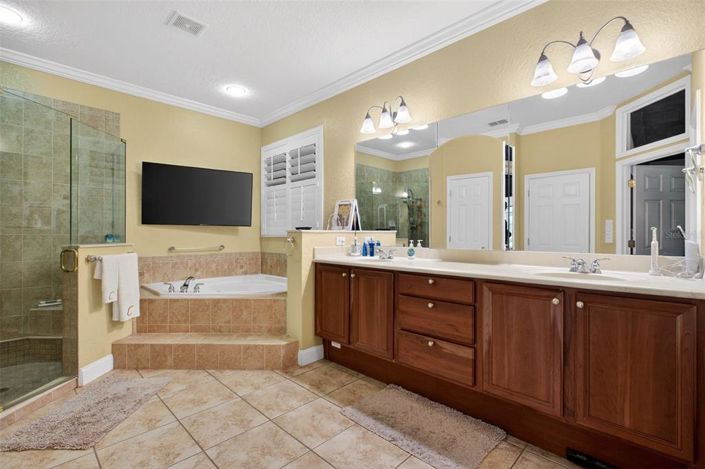 Image No.52-5 Bed House for sale