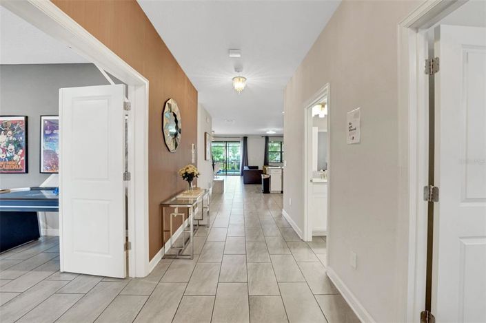 Image No.2-8 Bed House for sale