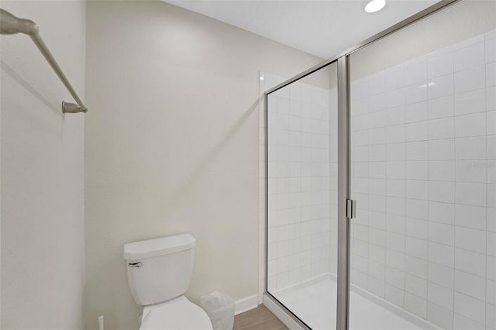 Image No.33-8 Bed House for sale