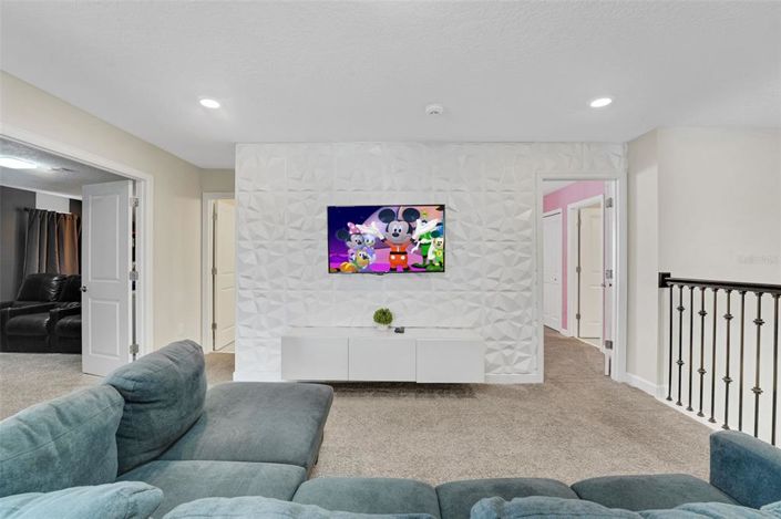 Image No.34-8 Bed House for sale