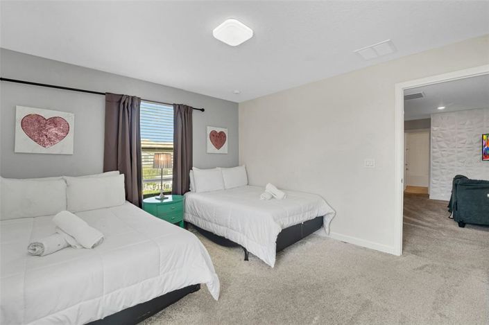 Image No.40-8 Bed House for sale