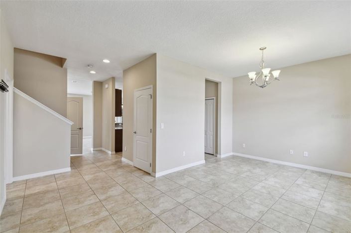 Image No.9-4 Bed House for sale