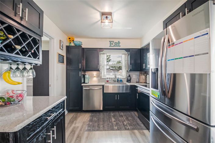 Image No.14-3 Bed House for sale