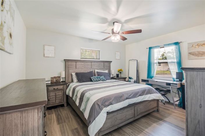 Image No.19-3 Bed House for sale