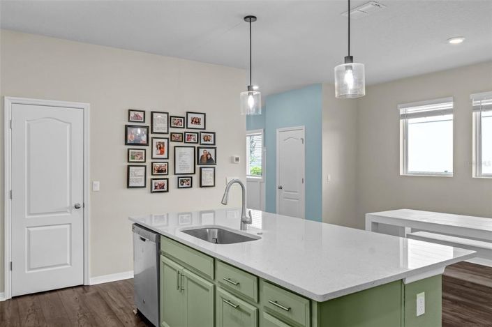 Image No.9-4 Bed House for sale