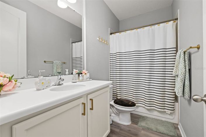 Image No.13-3 Bed House for sale