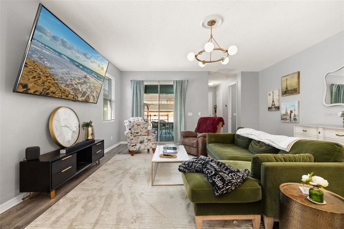 Image No.6-3 Bed House for sale