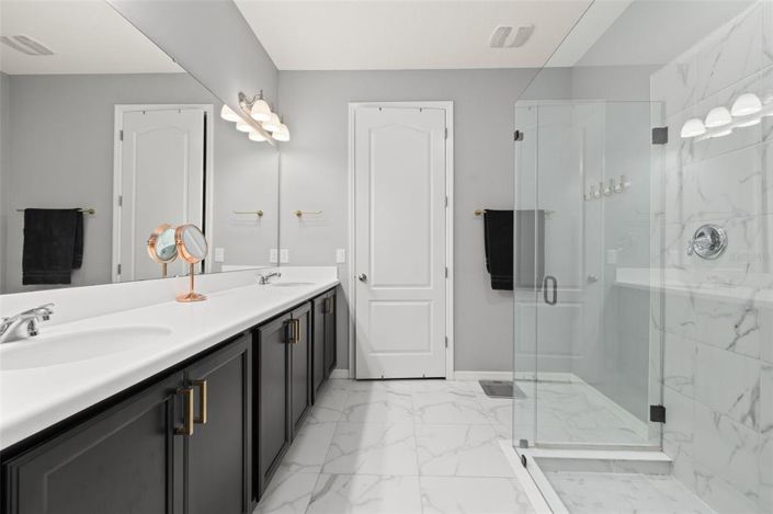 Image No.9-3 Bed House for sale