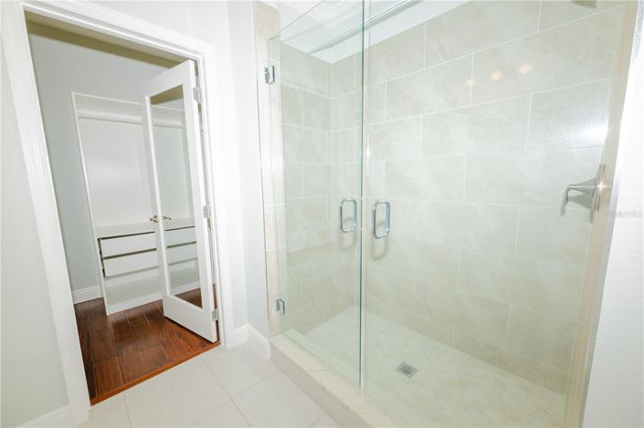 Image No.9-3 Bed Apartment for sale