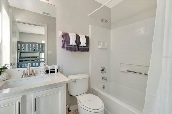Image No.33-5 Bed House for sale