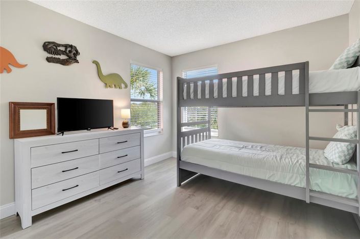 Image No.37-5 Bed House for sale