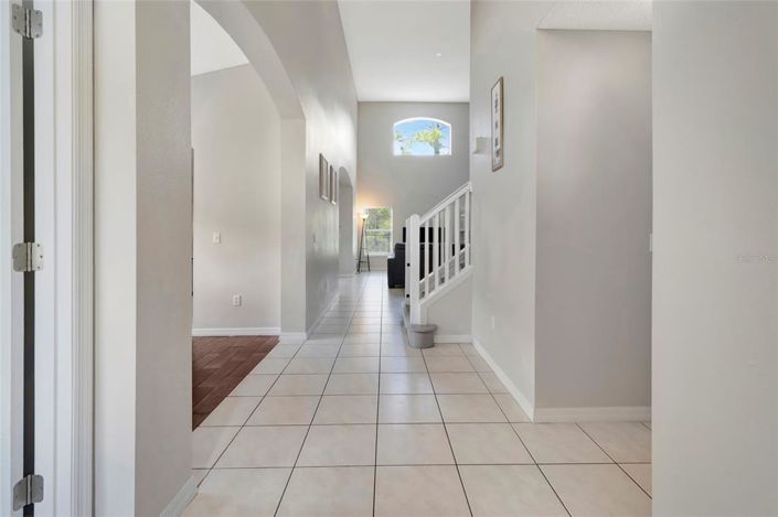 Image No.4-5 Bed House for sale