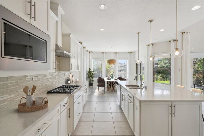 Image No.11-5 Bed House for sale