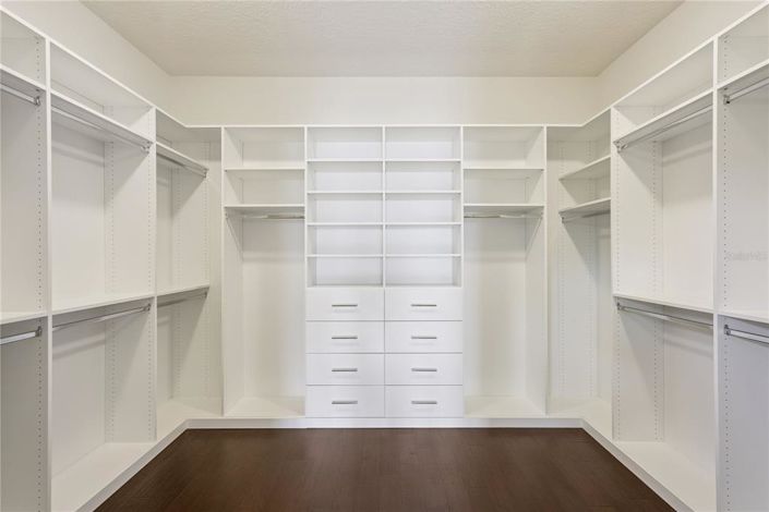 Image No.31-5 Bed House for sale