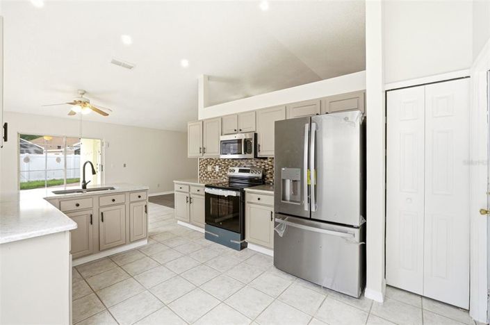 Image No.19-4 Bed House for sale