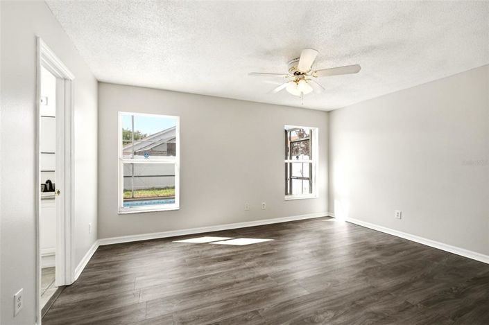 Image No.23-4 Bed House for sale