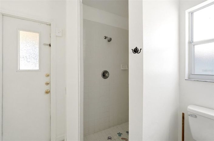 Image No.27-4 Bed House for sale