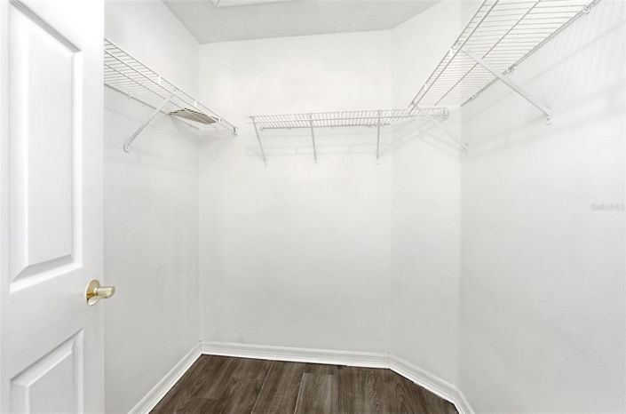 Image No.29-4 Bed House for sale