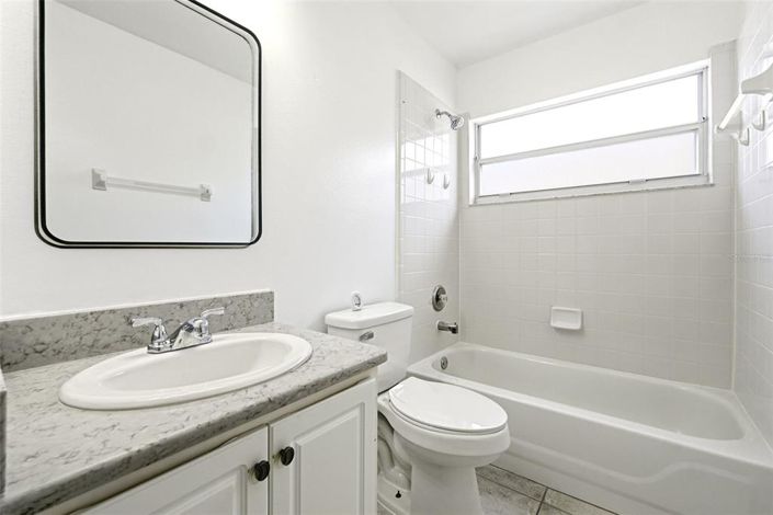 Image No.31-4 Bed House for sale