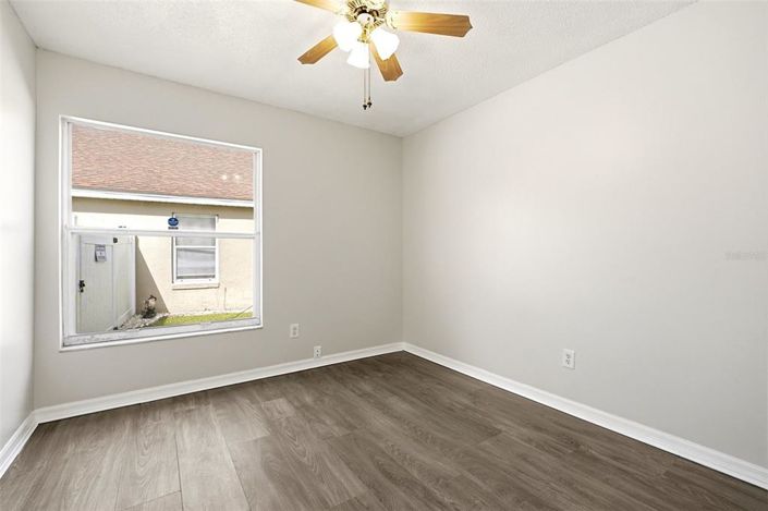 Image No.33-4 Bed House for sale