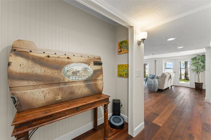 Image No.11-3 Bed House for sale