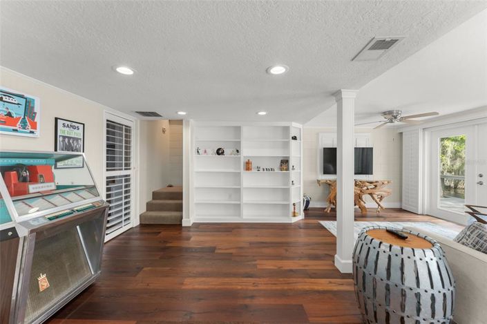 Image No.17-3 Bed House for sale