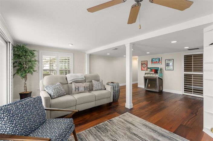 Image No.21-3 Bed House for sale