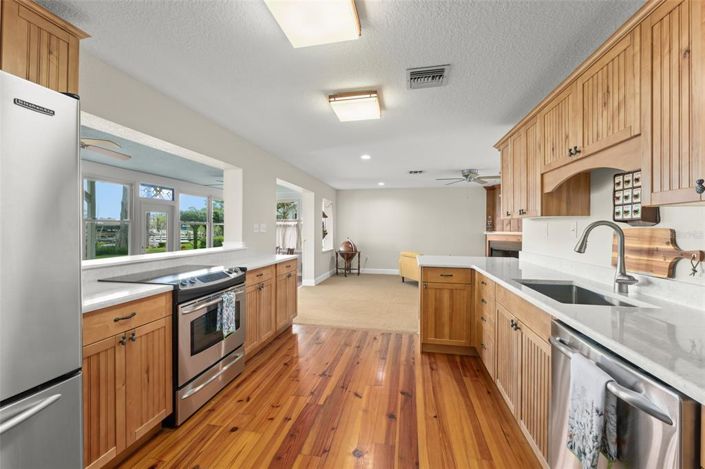 Image No.24-3 Bed House for sale