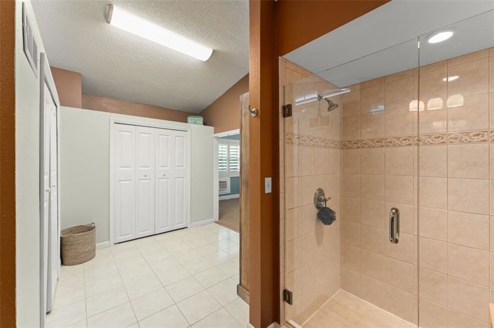 Image No.47-3 Bed House for sale