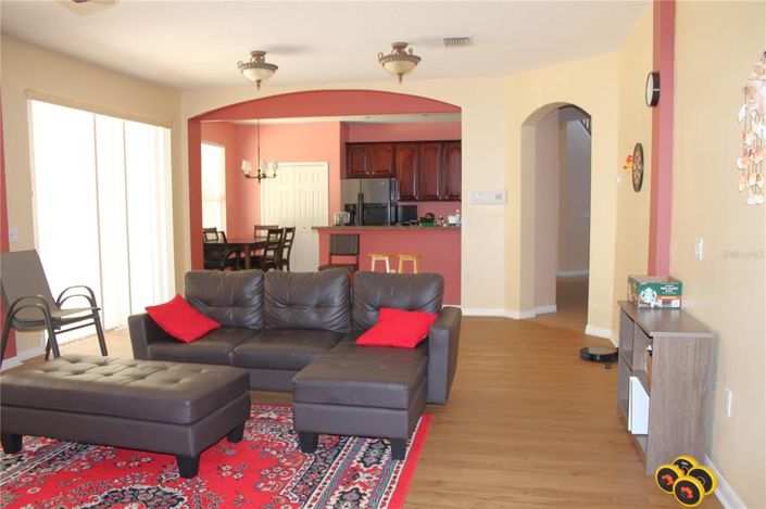 Image No.22-5 Bed House for sale