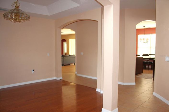 Image No.37-5 Bed House for sale