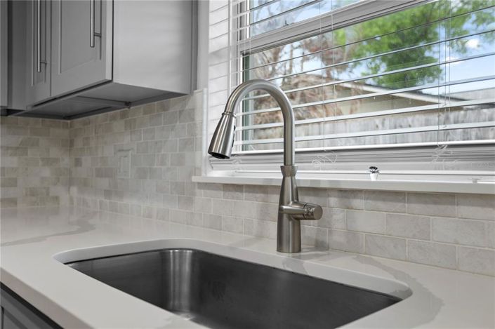 Image No.16-3 Bed House for sale