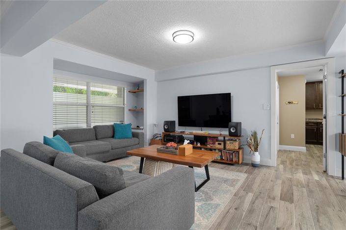 Image No.19-3 Bed House for sale