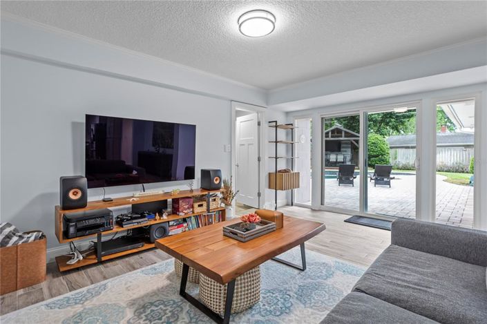 Image No.22-3 Bed House for sale