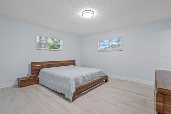 Image No.23-3 Bed House for sale