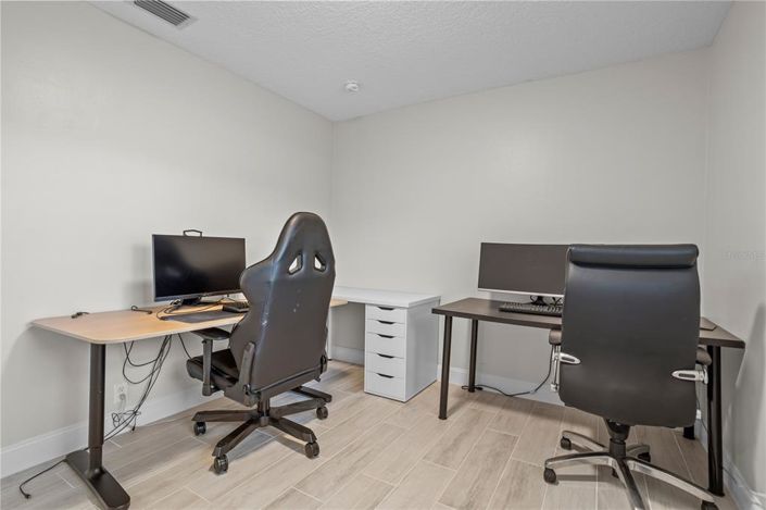 Image No.33-3 Bed House for sale