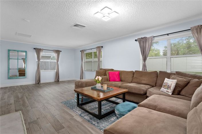 Image No.5-3 Bed House for sale