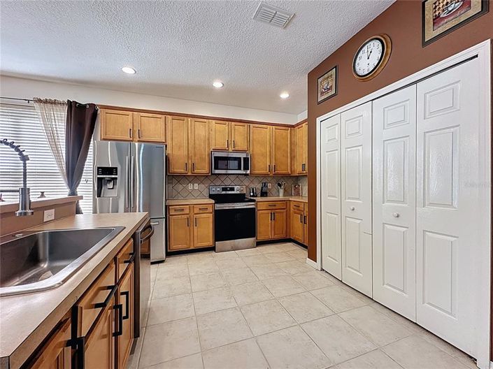 Image No.19-6 Bed House for sale