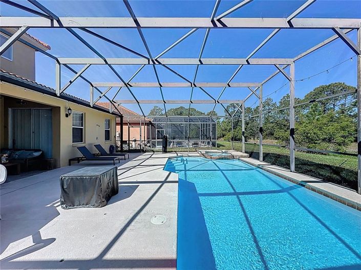 Image No.27-6 Bed House for sale